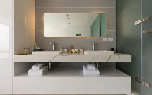Award-Winning 5 Bed Luxury Villa for Sale in Bangpor
